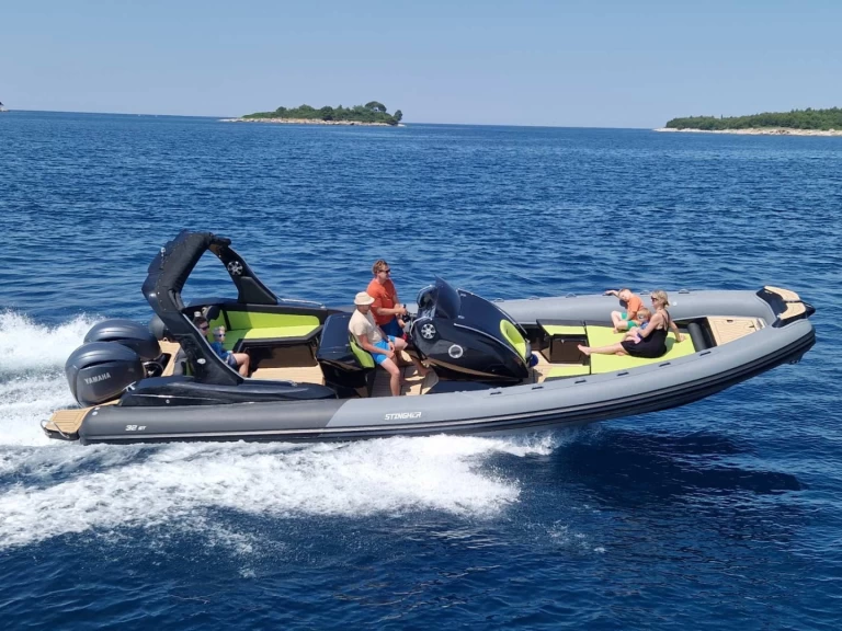 Stingher 32 GT in Rovinj on SamBoat