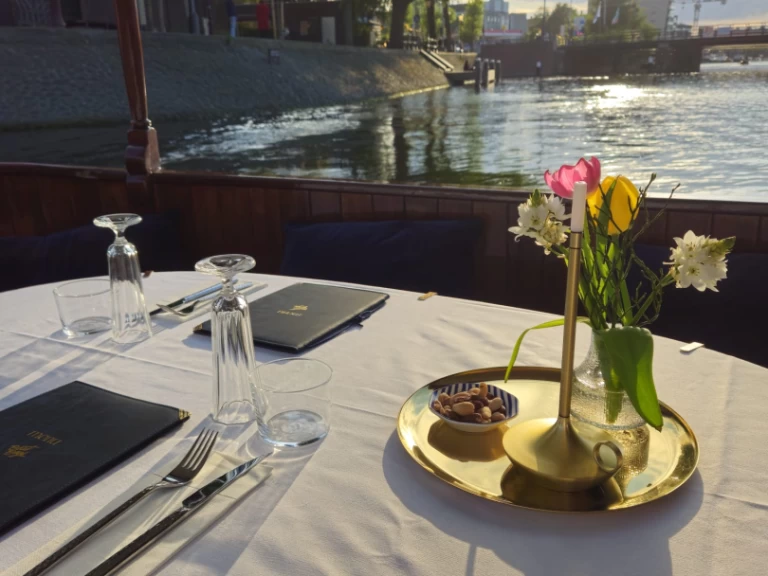 Yacht charter Amsterdam cheap Sloop