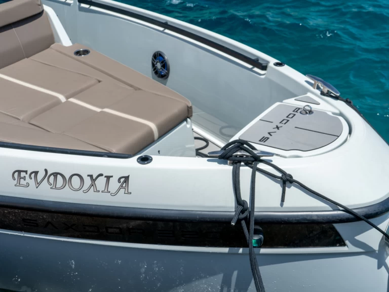 Saxdor Saxdor 320 GTC in Athens on SamBoat