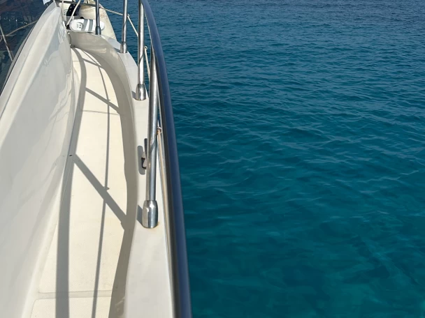 Bareboat Rental Motorboat Polyform with a boat licence