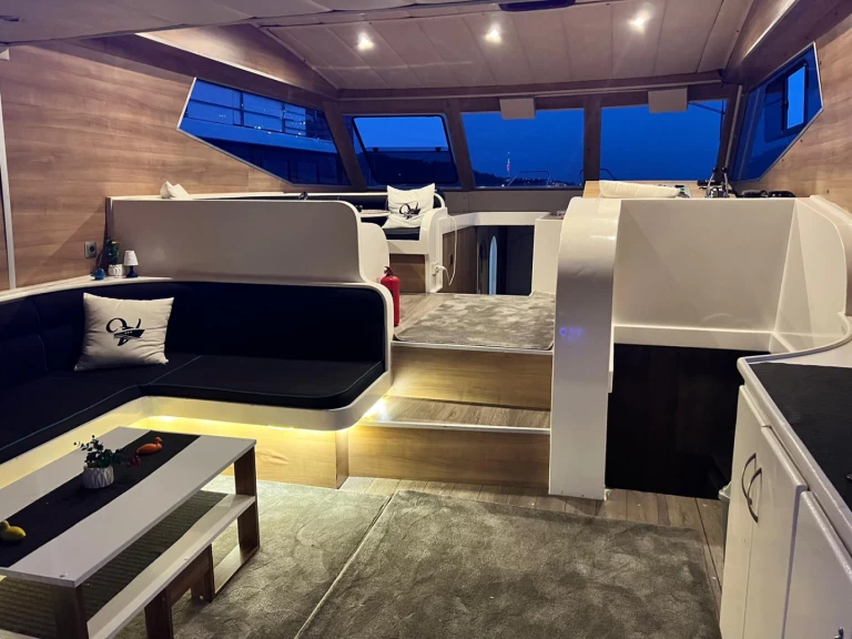 costom made  costom made charter bareboat or captained in  Beşiktaş