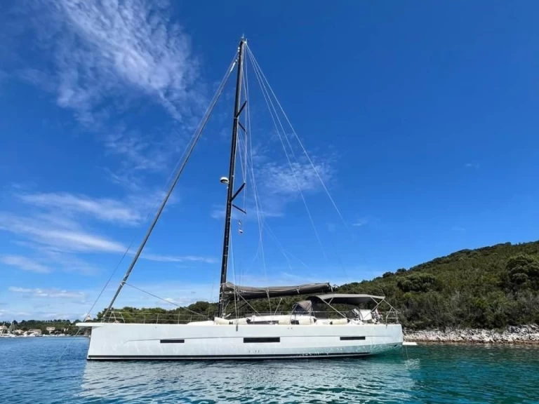 Sailboat rental with or without captain Dufour Šibenik