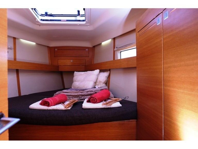 Sailboat rental with or without captain Elan Palaio Faliro