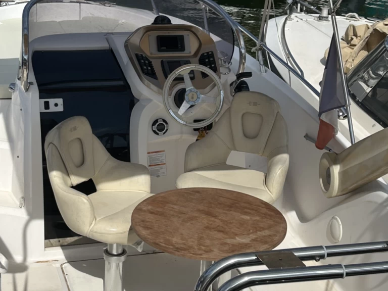 Motorboat rental with or without captain Sessa Marine Mandelieu-la-Napoule