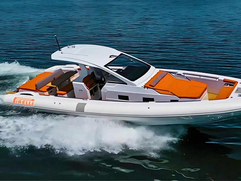 RIB rental in Naples - Pirelli 42 EFB