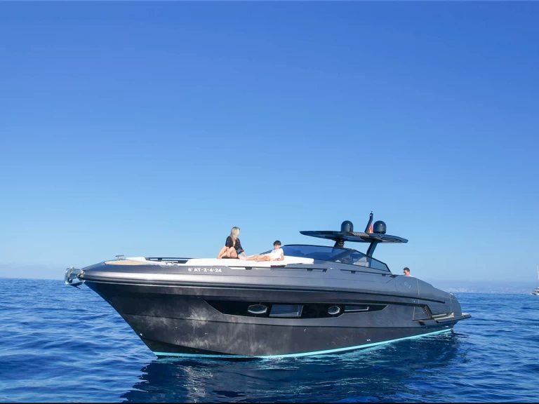Motorboat rental in Ibiza Town - DAYTONA 50 15m