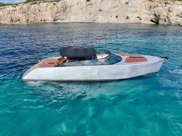 Yacht charter Ibiza Town cheap Sir Hotels