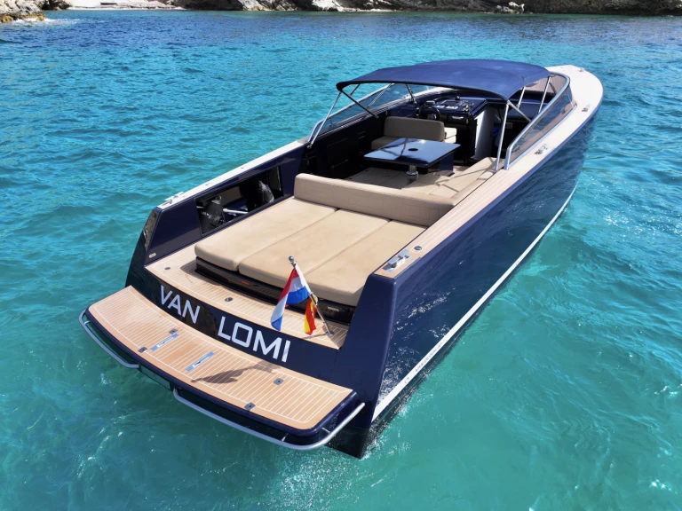 Bareboat Rental Motorboat Van-Dutch with a boat licence