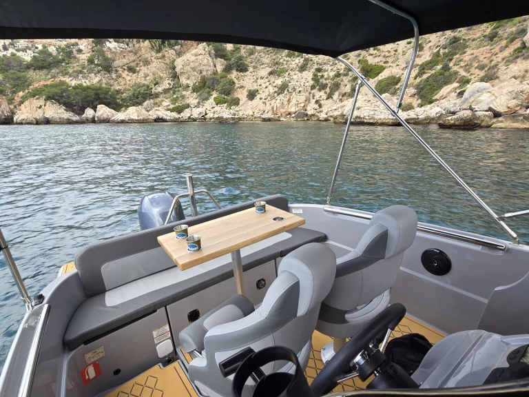 Motorboat rental with or without captain Aqua24 La Herradura