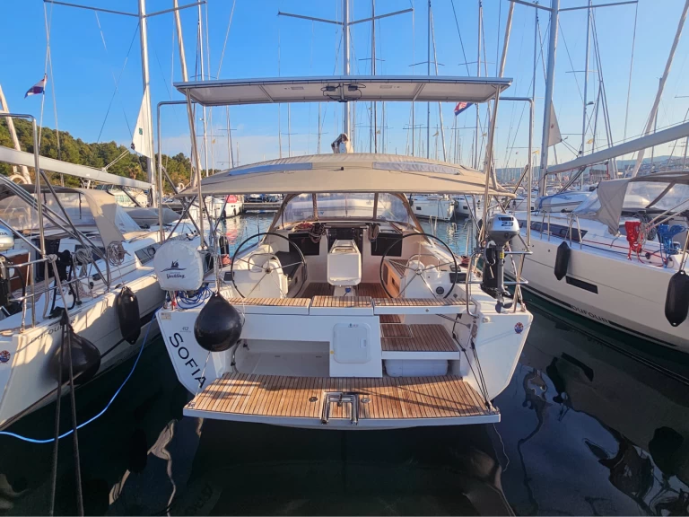 Bareboat Rental Sailboat Dufour with a boat licence
