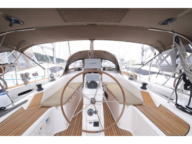 Rent a Bavaria Bavaria 33 Cruiser Fethiye