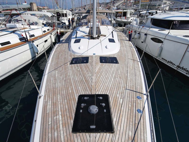 Rent a Bavaria Cruiser 56 Murter-Kornati