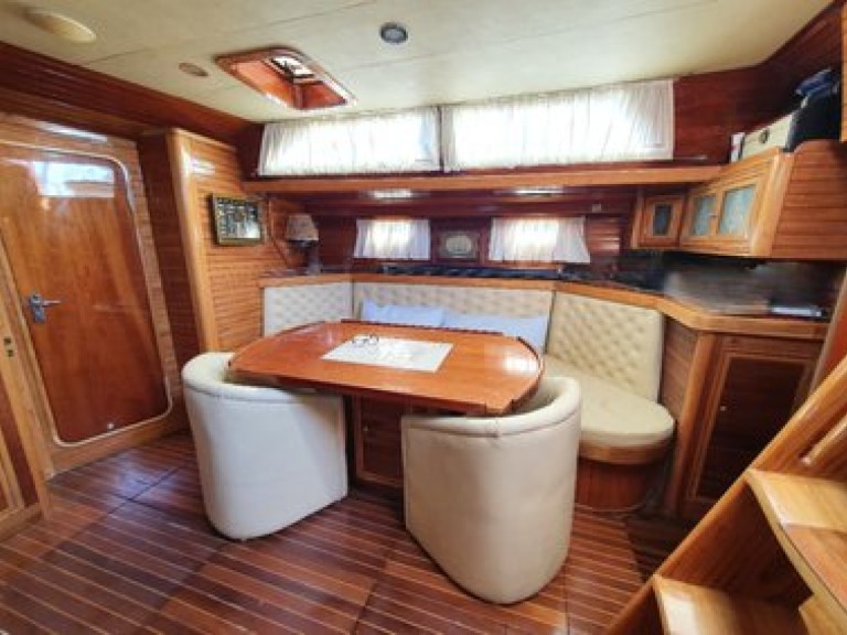 Bareboat Rental Sailboat Anassis with a boat licence