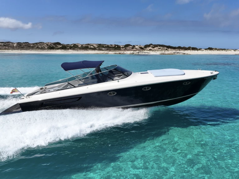 ITAMA 40 SWEET CAROLINE charter bareboat or captained in  Santa Eulària des Riu