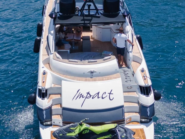 Boat rental Sunseeker Predator 68 in Naples on Samboat