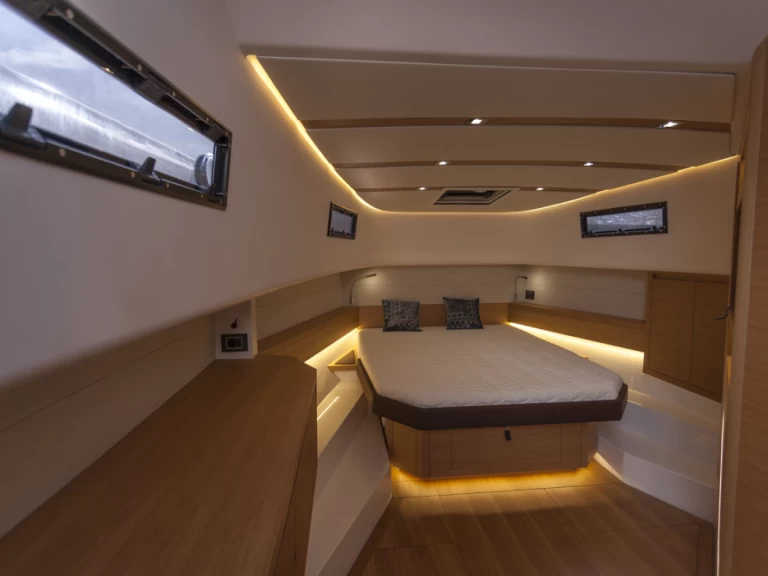 Yacht charter Ibiza Town cheap Pardo 43