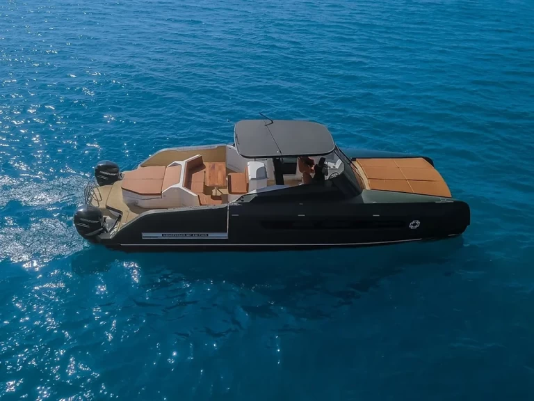 Rent a HOUSE OF HÜTTER DR. NO Ibiza Town