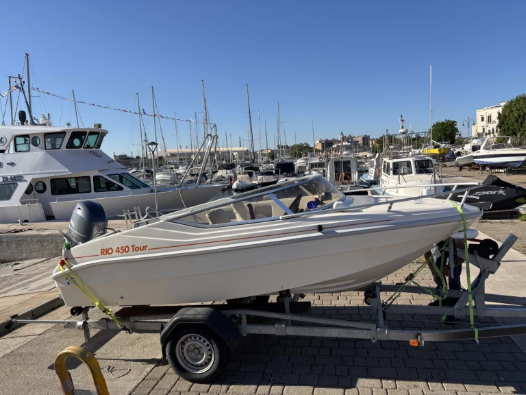 Rio Rio 450 Tour charter bareboat or captained in  Venice