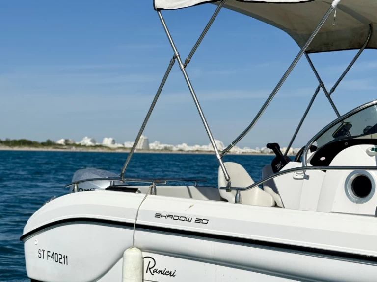 Boat rental Ranieri Shadow 20 in Carnon-Plage on Samboat