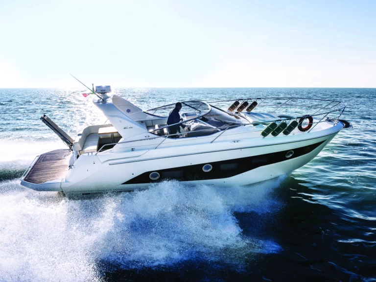 Cranchi Z35 in Taormina on SamBoat