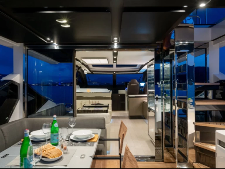 Luxury Yacht rental with or without captain Azimut Taormina