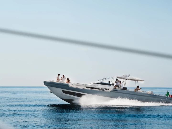 Rent a Magazzu Mx 16 - Luxury Edition Taormina