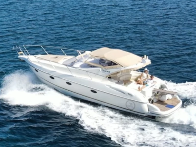 Bareboat Rental Motorboat Gobbi with a boat licence