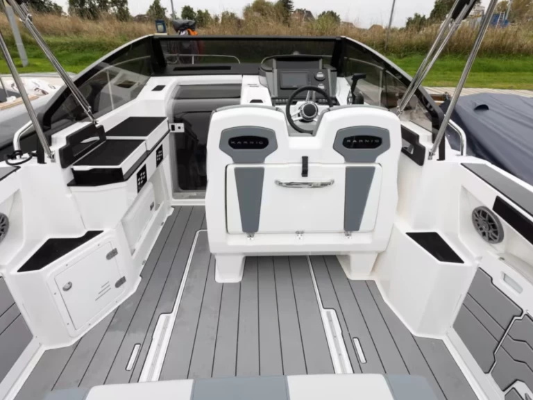 Motorboat rental with or without captain Karnic Krk