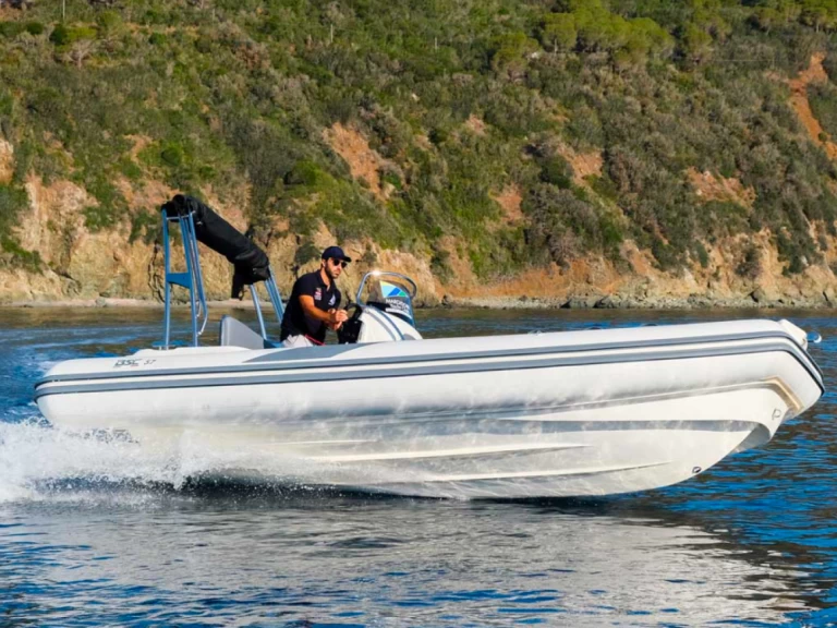RIB rental with or without captain Bsc Galéria