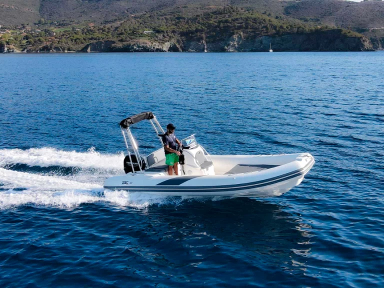 Bsc BSC 570 charter bareboat or captained in  Galéria
