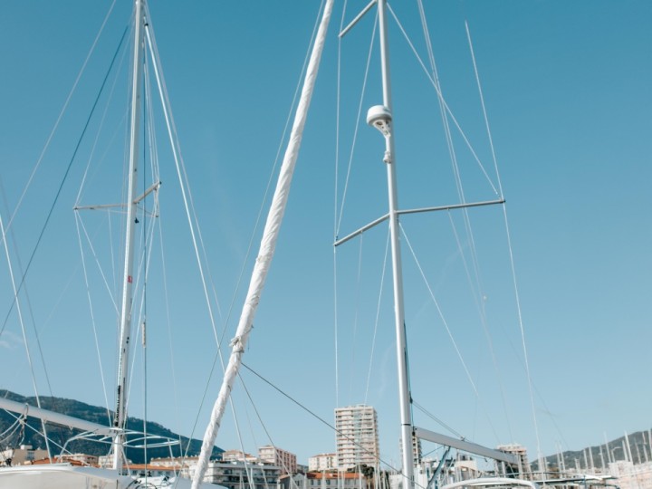 Boat rental Bénéteau Oceanis 41 in Ajaccio on Samboat