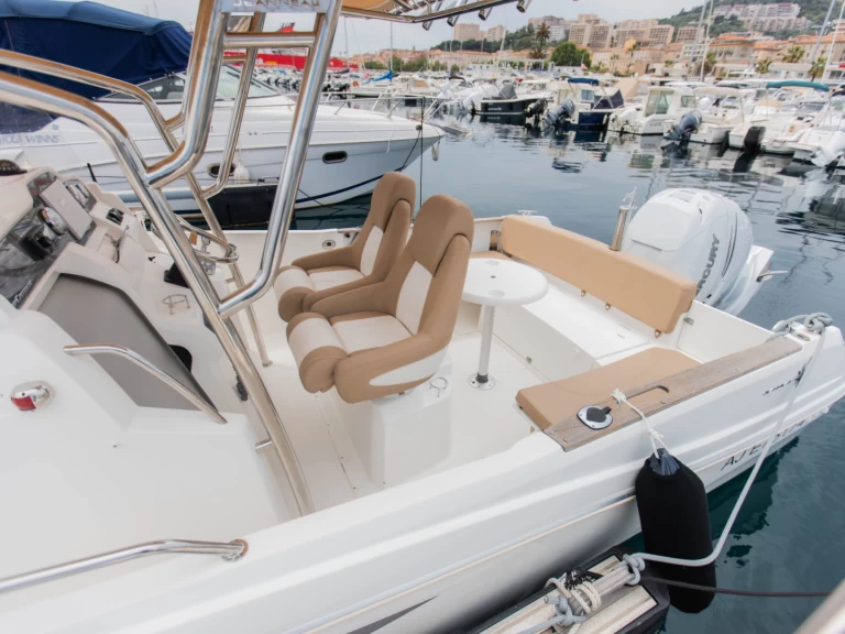 Boat rental Bénéteau Cap Camarat 7.5 CC in Ajaccio on Samboat