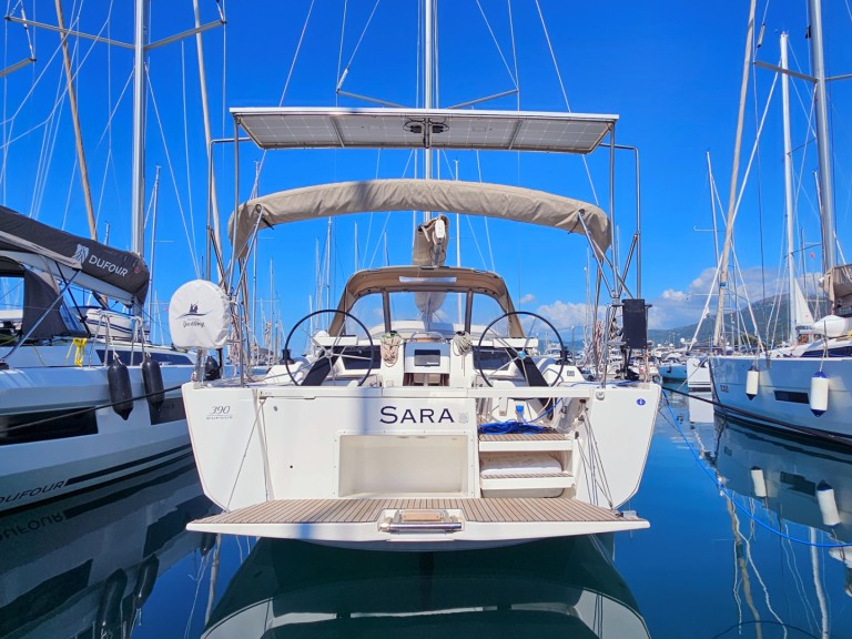 Rent a Dufour Dufour 390 Grand Large Kaštel Gomilica