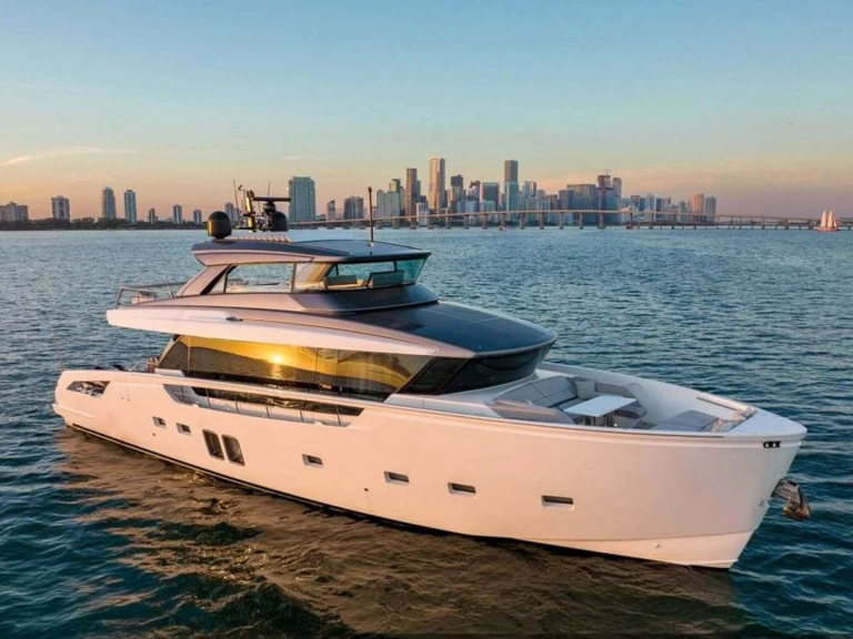 Bareboat Rental Luxury Yacht San Lorenzo with a boat licence