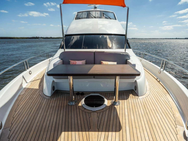 Rent a Lazzara Voyager Key West