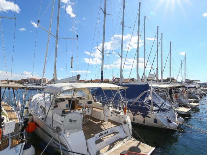 Rent a Bavaria Cruiser 45 Deme of Volos