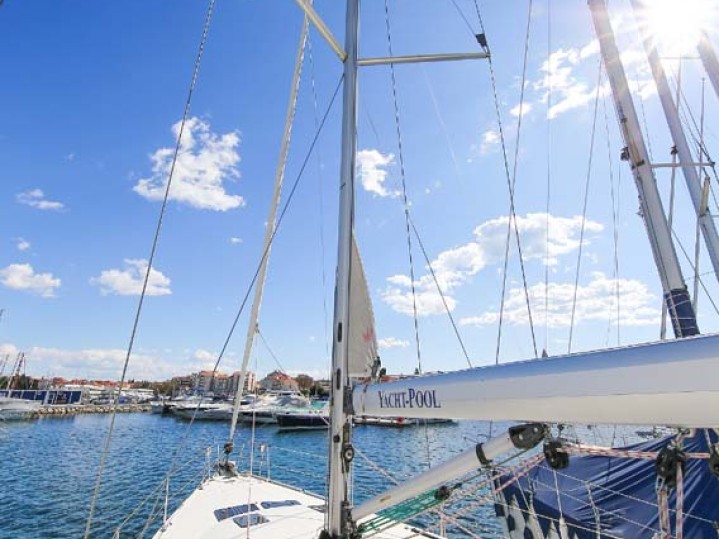Yacht charter Deme of Volos cheap Cruiser 45