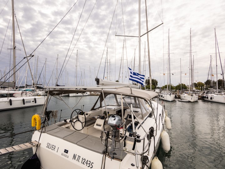 Boat rental Bavaria Bavaria C45 in Pálairos on Samboat