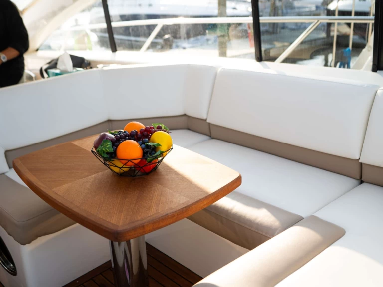 Boat rental Princess Viking Searenity in Freeport on Samboat