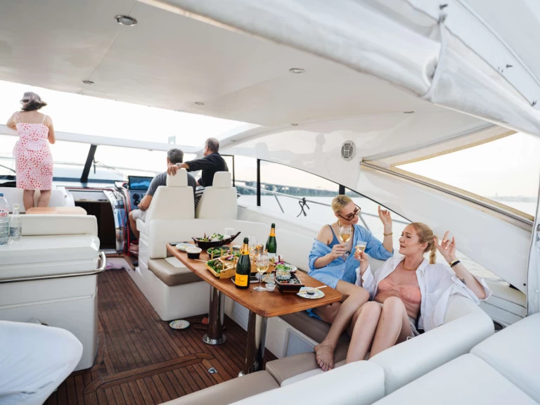 Luxury Yacht rental with or without captain Princess Viking Freeport