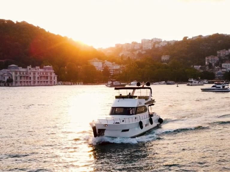Luxury Yacht for rent Beşiktaş at the best price