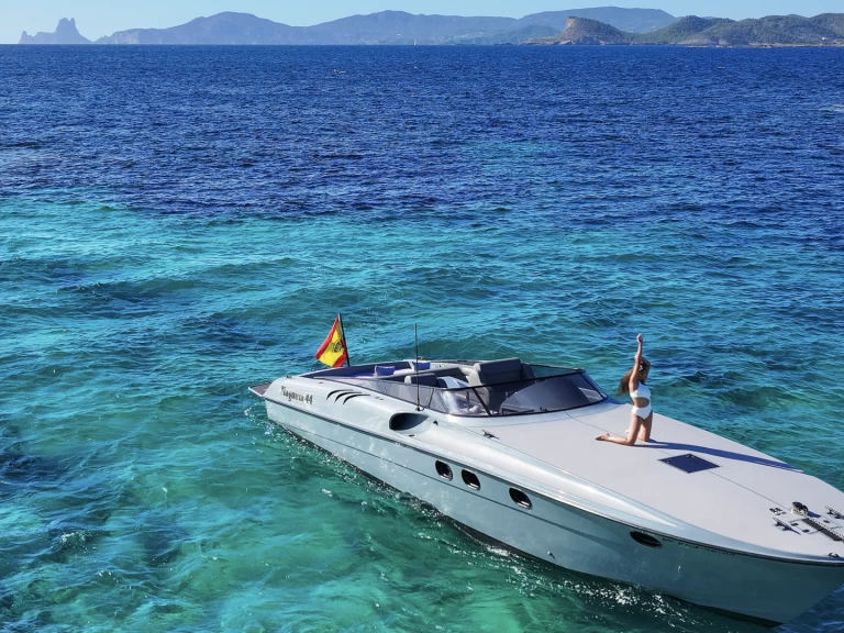 Motorboat rental in Ibiza Town - Magnum Magnum Marine 44'