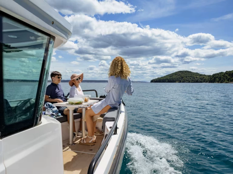 Yacht charter Zadar cheap 28 cabin