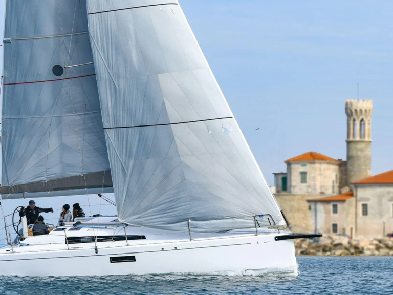 Sailboat rental in Biograd na Moru - Bénéteau First 36