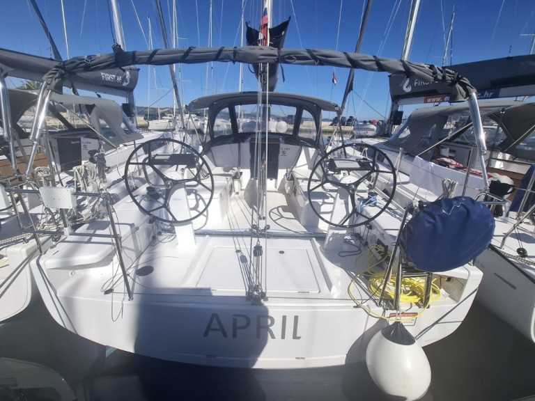 Boat rental Bénéteau First 36 in Biograd na Moru on Samboat