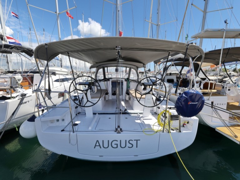 Sailboat rental with or without captain Bénéteau Biograd na Moru