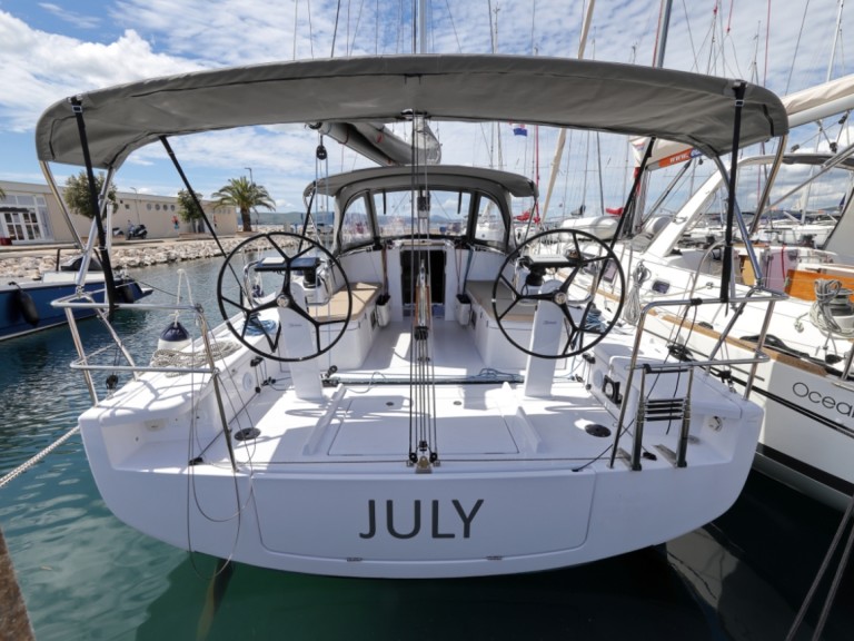 Sailboat for rent Biograd na Moru at the best price