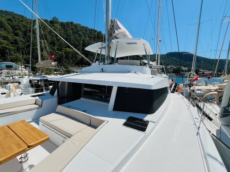 Bareboat Rental Catamaran Bali with a boat licence