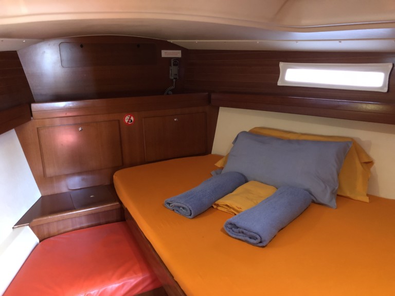 Rent a Dufour Dufour 365 Grand Large Sant Antoni de Portmany