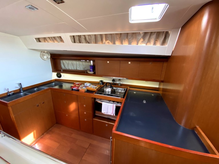Boat rental Bénéteau Oceanis 48 in Rhodes (City) on Samboat